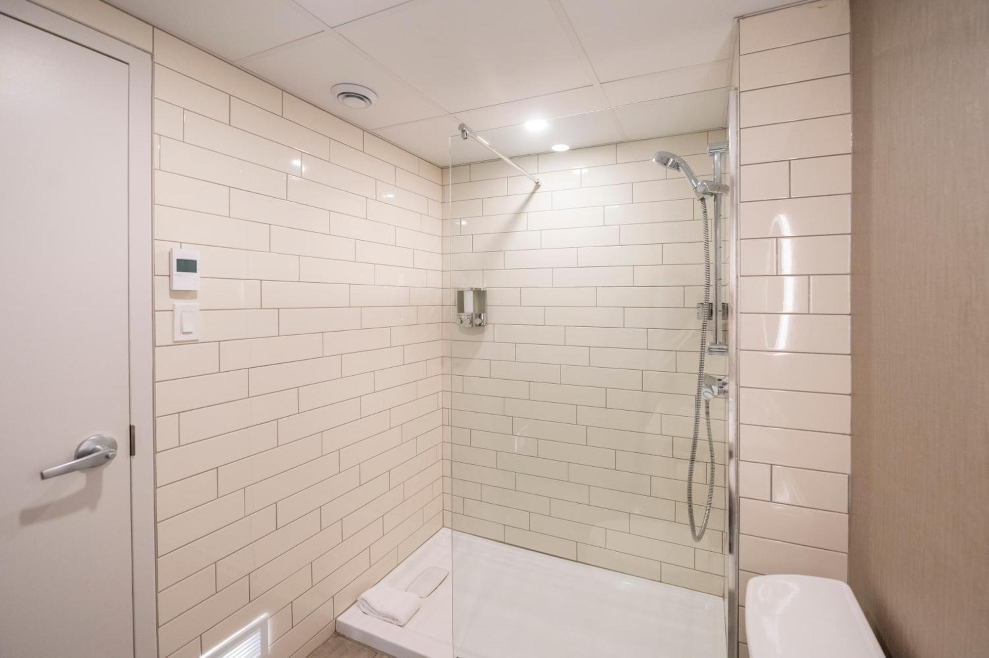 Hotel & Suites Le Dauphin Quebec Εξωτερικό φωτογραφία