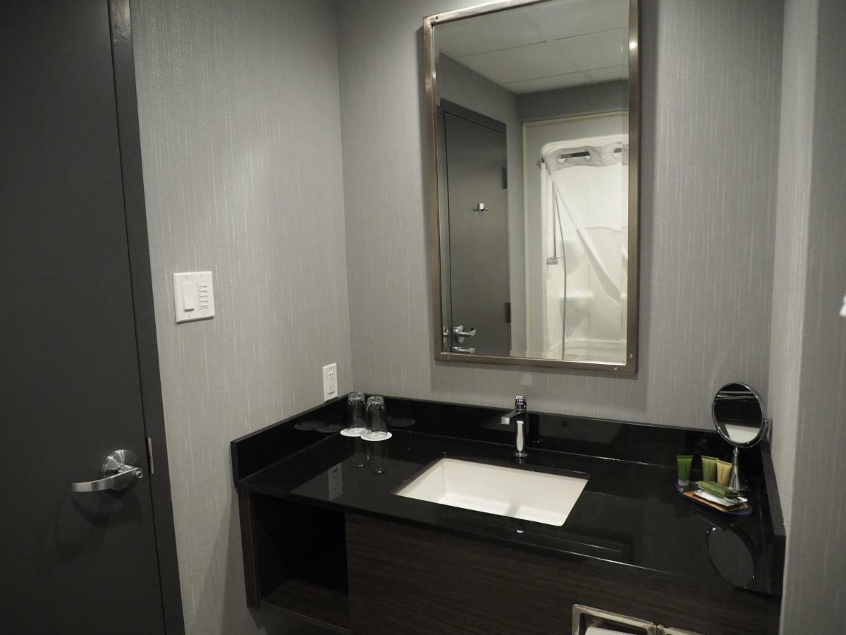 Hotel & Suites Le Dauphin Quebec Εξωτερικό φωτογραφία